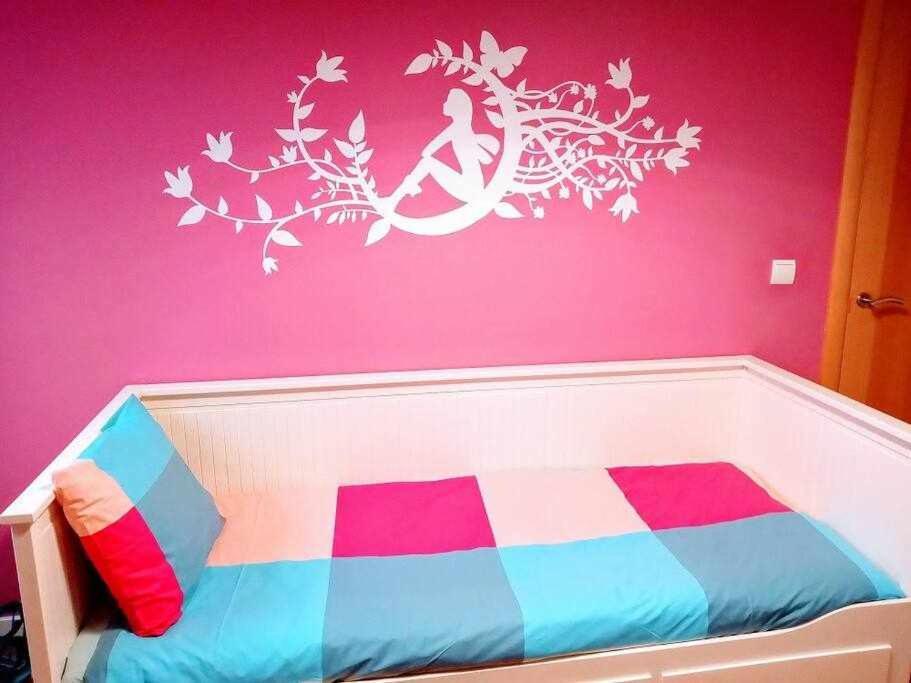 Precioso Atico Con Bonitas Vistas A La Pena Oroel Apartment Jaca Luaran gambar