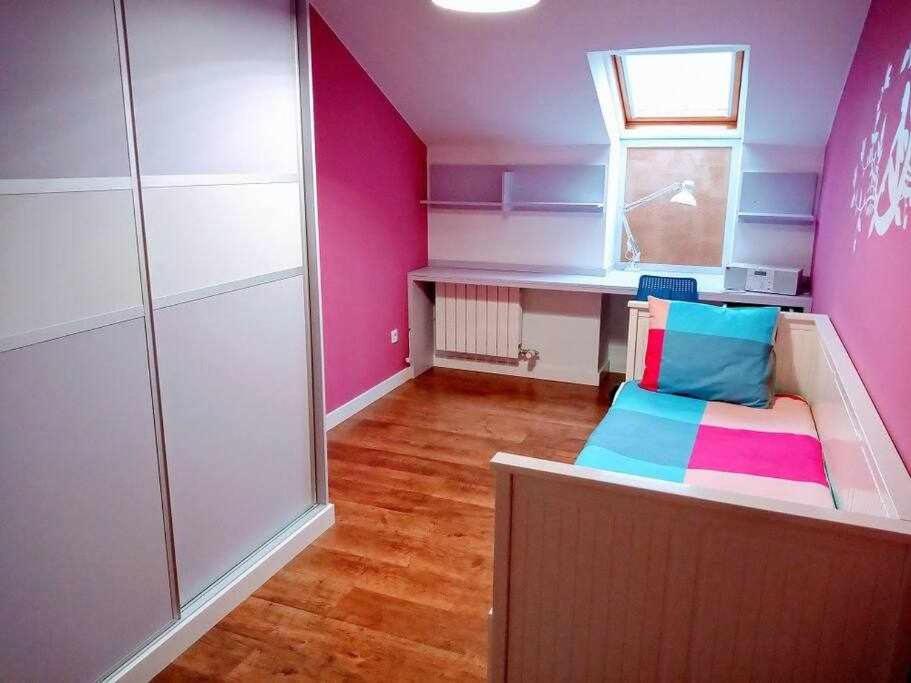 Precioso Atico Con Bonitas Vistas A La Pena Oroel Apartment Jaca Luaran gambar
