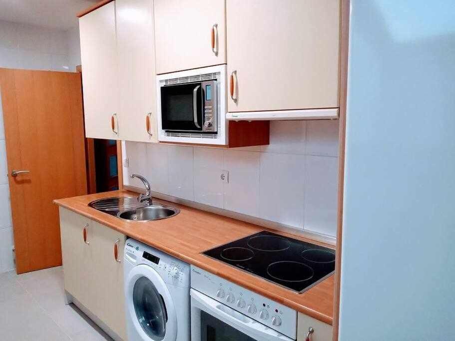 Precioso Atico Con Bonitas Vistas A La Pena Oroel Apartment Jaca Luaran gambar